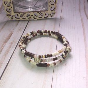 ‼️ Women’s Handmade Memory Wire Bracelet